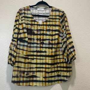 Noen Yelloe, Black, and White Top Size 12